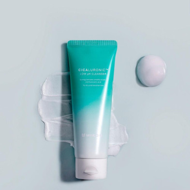 Mizon Cicaluronic Low Ph Cleansing Foam 120Ml