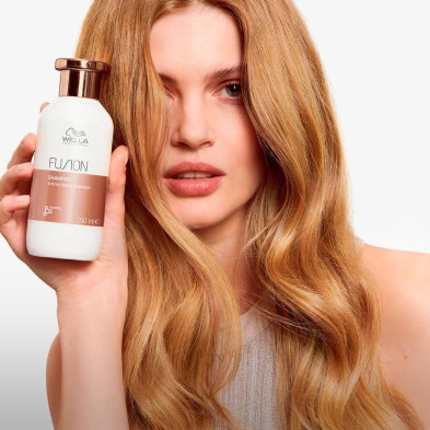 Wella Fusion Intense Repair Shampoo 1L