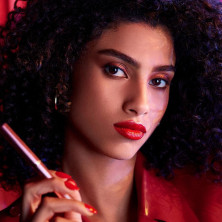 Pure Color Explicit Lip Shine Barra De Labios Famme Luxe-02 1 U