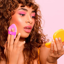 Miracle 2 In 1 Powder Puff + Travel Case 2 U